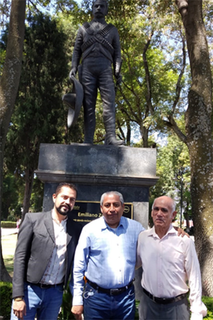 Nieto del General Emiliano Zapata visita San Pedro Cholula