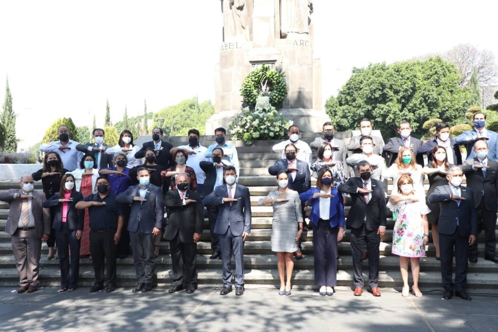 Celebrar a Puebla es reconocer el legado de mujeres y hombres valiosos que la han puesto en alto: Eduardo Rivera Pérez
