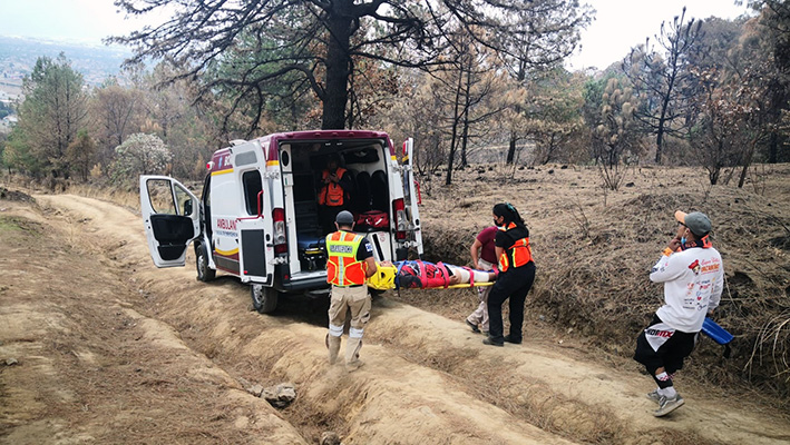 Ciclista accidentado en el Zapotecas fue atendido por Protección Civil