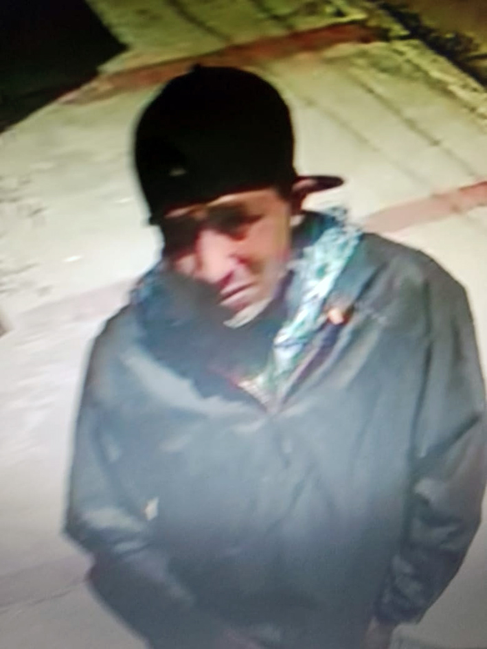 Cuidado, anda un “rata” atracando en Xixitla