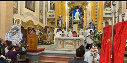 Bajan a la virgen de los Remedios a la parroquia de san Pedro