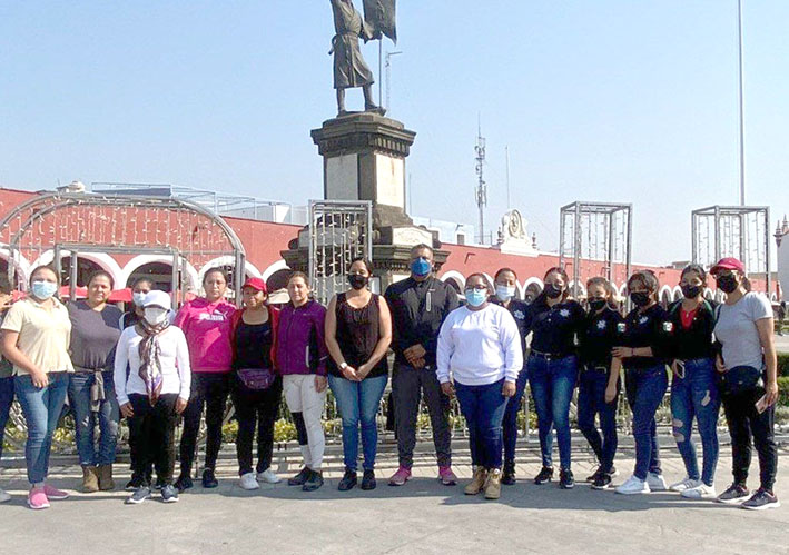 SSC imparte taller de defensa personal a mamás de San Pedro Cholula