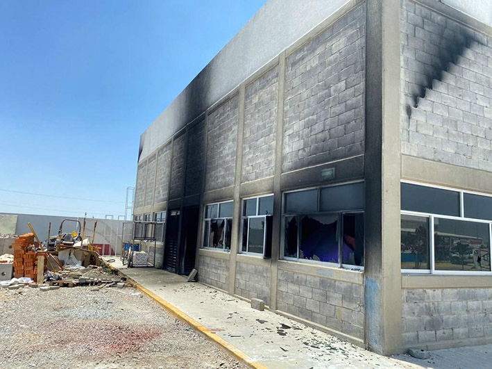 El fuego consumió bodega de Servicios Públicos