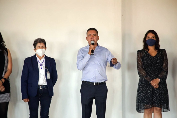 Premia comuna a ganadores del concurso municipal de oratoria
