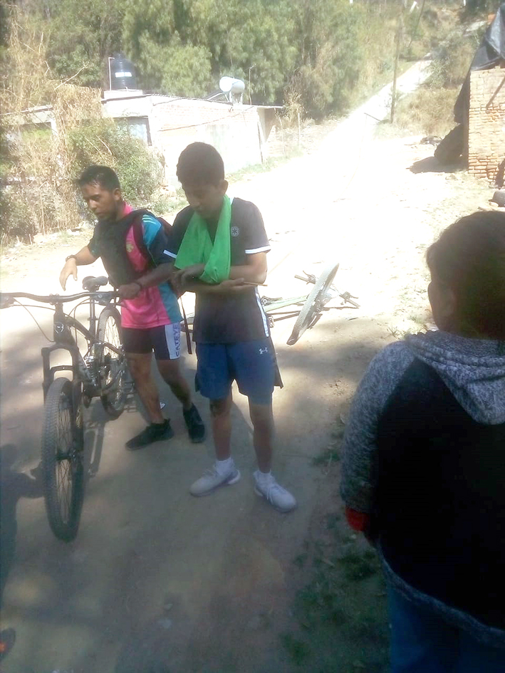 Ciclista lesionado en el cerro Zapotecas