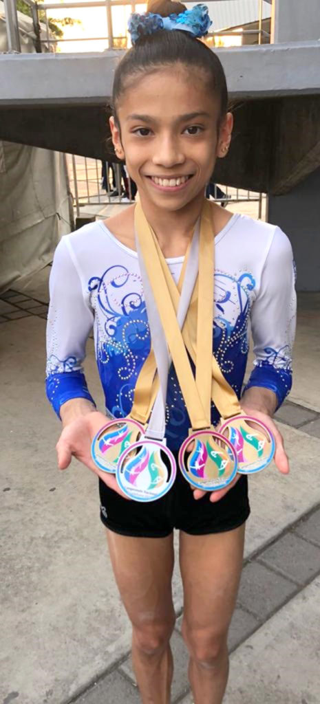 Oro en gimnasia artista trae Valeria Lligüin Argueta