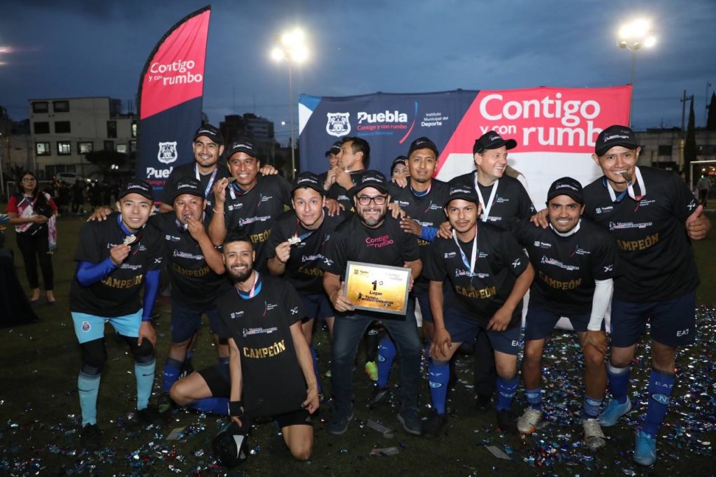 Ayuntamiento de Puebla celebró torneo de fútbol entre dependencias para fomentar el deporte