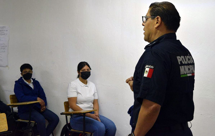 Capacitan a personal de Seguridad Ciudadana