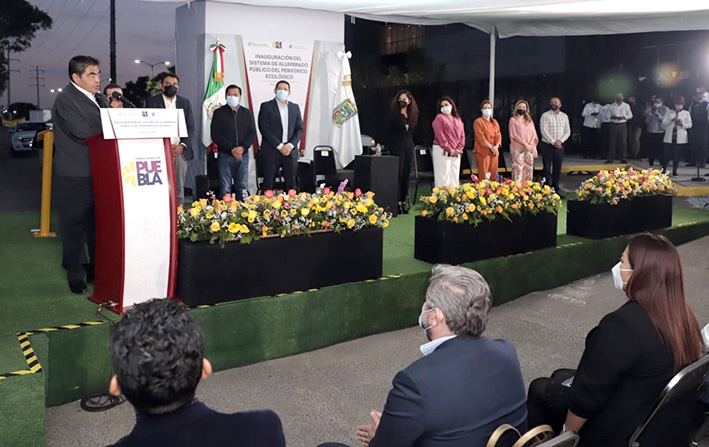 Rehabilita gobierno estatal alumbrado del Periférico Ecológico