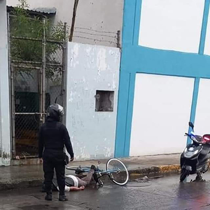 Mortal caída en registro de CFE dañado