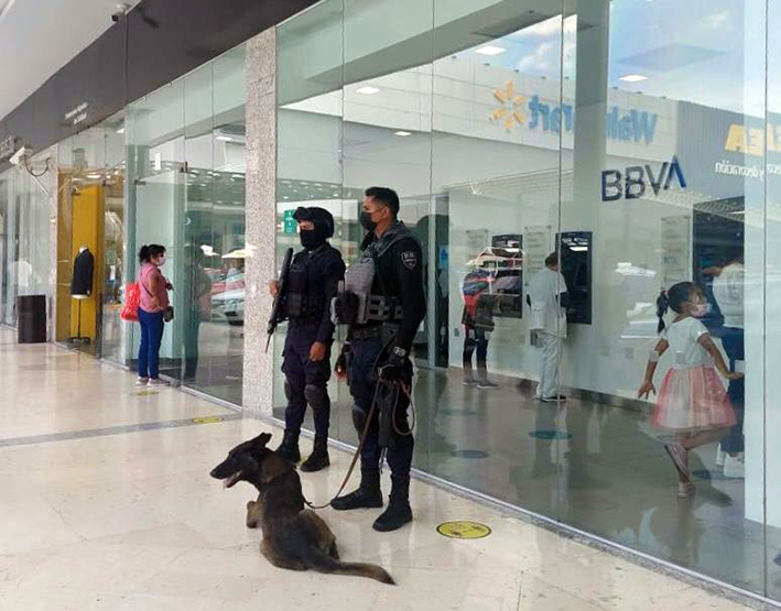 Fortalece policía esquemas de seguridad en plazas comerciales