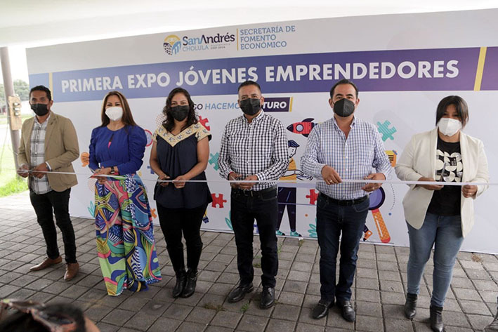 Primera expo jóvenes emprendedores, con buena participación