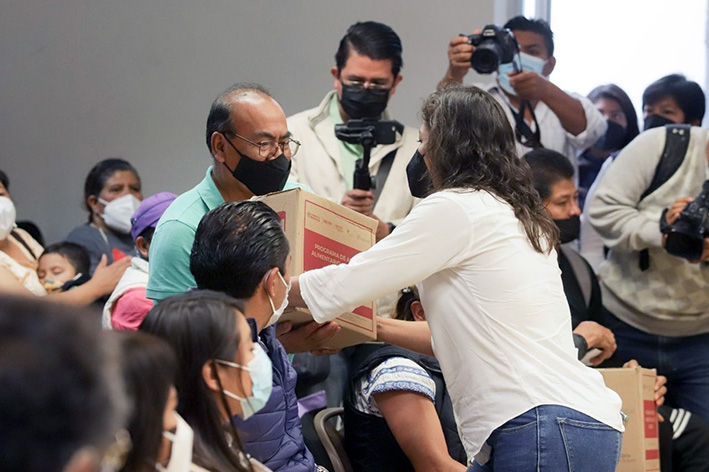 Una entrega más de paquetes alimentarios a Grupos Vulnerables hizo DIF