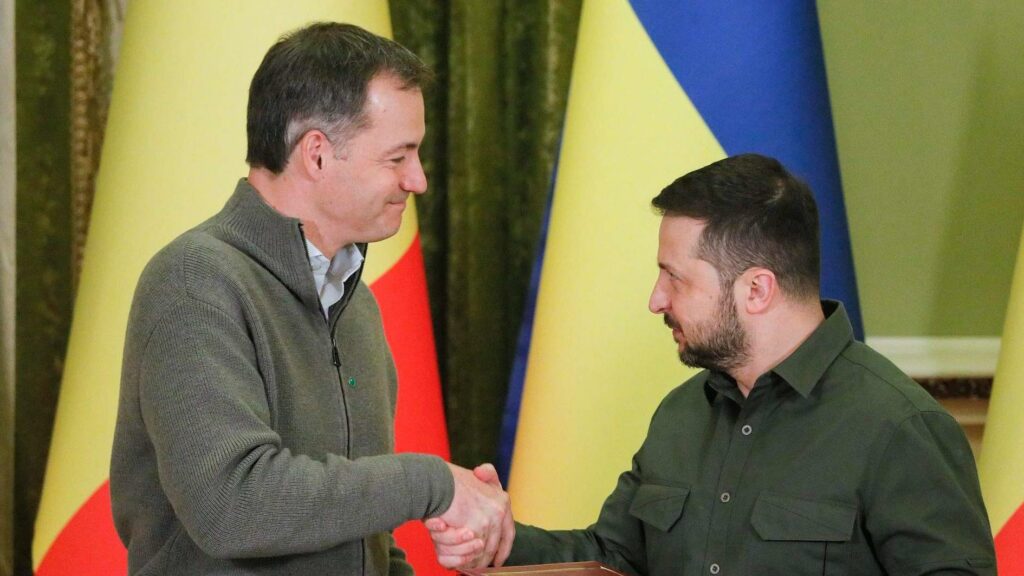 Primer Ministro de Bélgica visita Ucrania, promete más ayuda