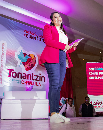 Tonantzin Fernández rinde su primer informe legislativo