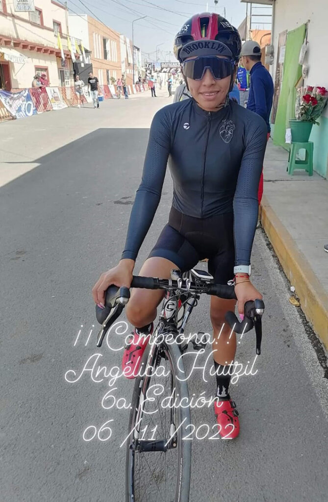 Primera mujer en ganar la Clasica de Cuachayotla