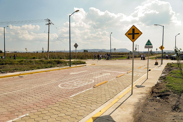 Av. 16 de Septiembre, en Tehuiloyocan, entregó Mundo Tlatehui