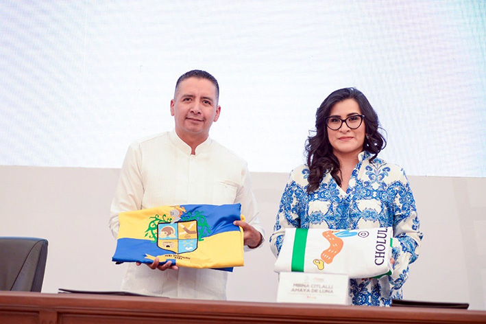 San Pedro Tlaquepaque y San Andrés Cholula firman hermanamiento