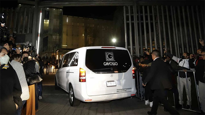 Cuerpo de Miguel Barbosa llegó a funeraria
