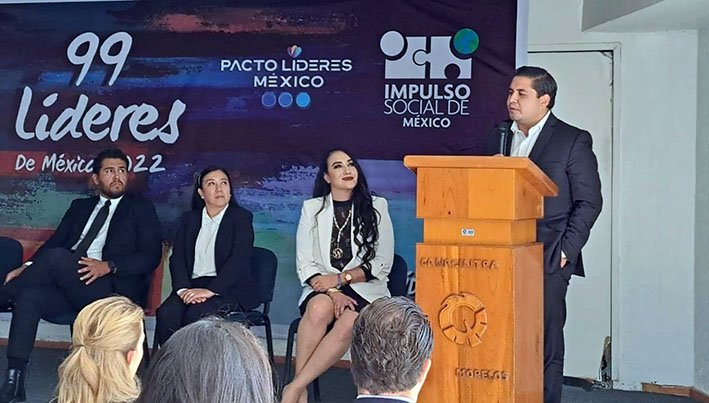 Aurora Sierra presente en el Foro: 99 líderes de México 2022