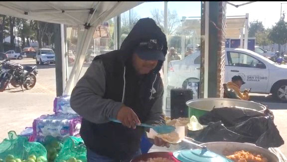 Un taco al peregrino, dio don Luis Reyes