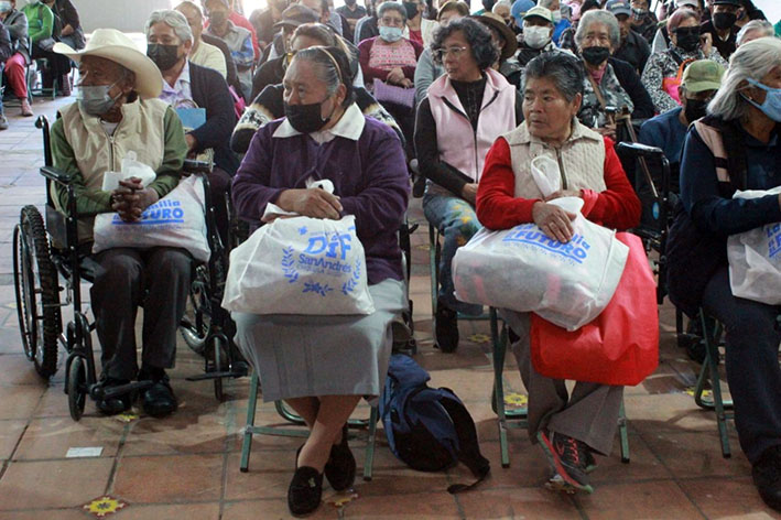 Inició “Abrigo Solidario”, con más de 3 mil prendas
