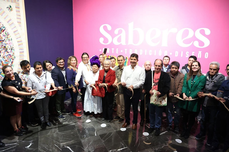 Ayuntamiento inaugura la exposición “Saberes: Arte, Tradición y Diseño”