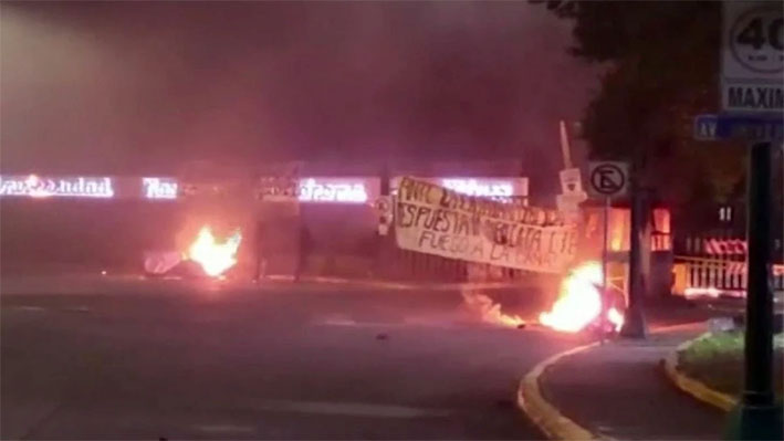 Saquean y vandalizan oficinas en CU de UNAM