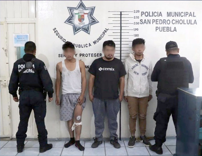 Roban Versa en Huejotzingo, en Cholula los capturan