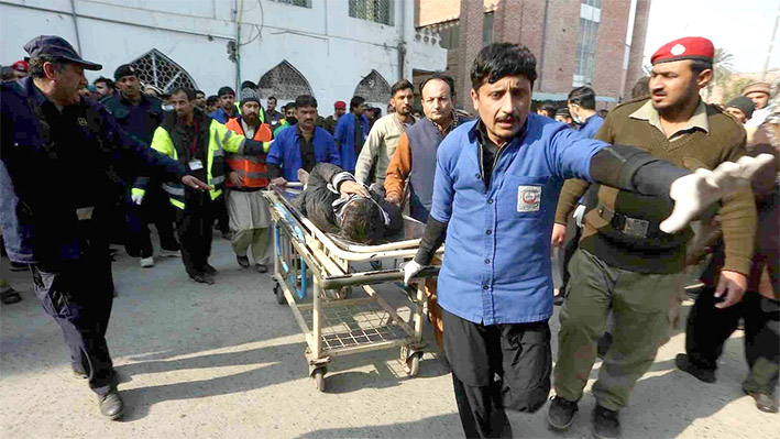 Explosión en mezquita en Pakistán deja decenas de muertos