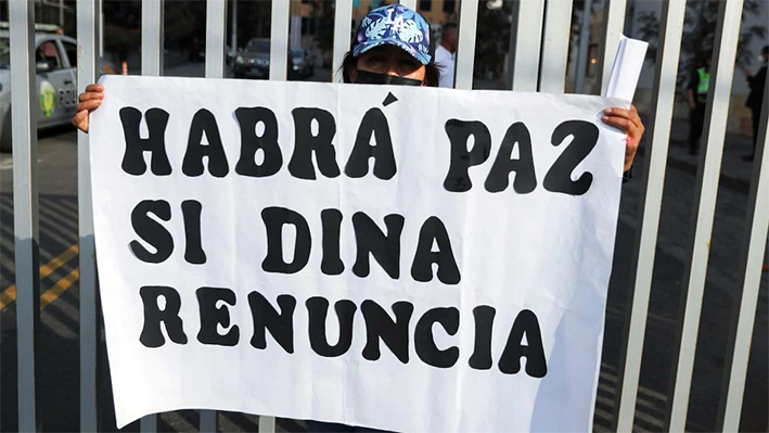 Dina Boluarte pide perdón, pero no renunciará a la presidencia
