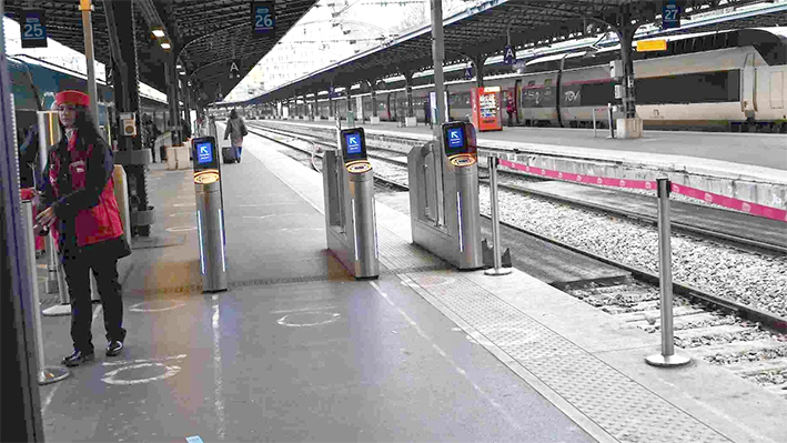 “Incendio intencional” paraliza red de trenes en París