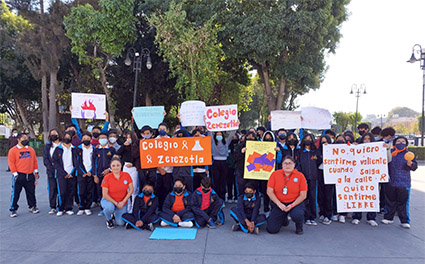 Alumnos del Colegio Zerezotla, conmemoran la no violencia a la mujer