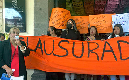 Beatriz Pérez clausura palacio municipal