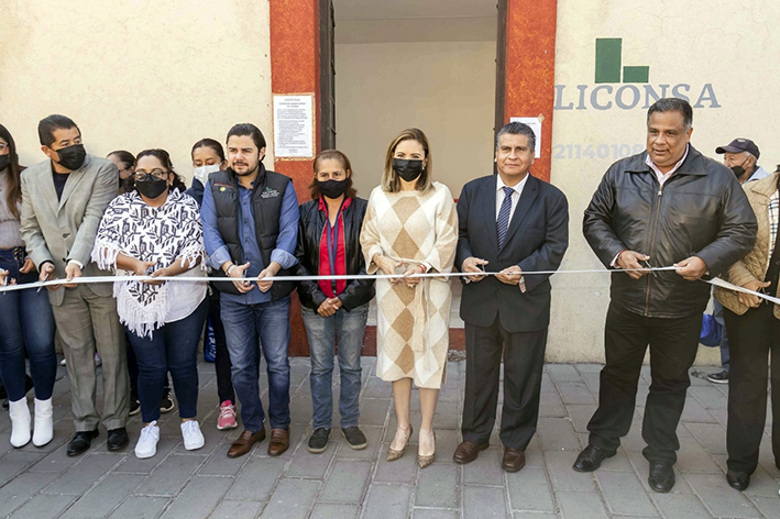 Lechería LICONSA, entrega Paola Angon