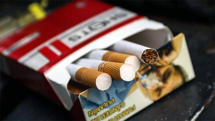 Prohíben exhibir cigarros en tiendas de todo México