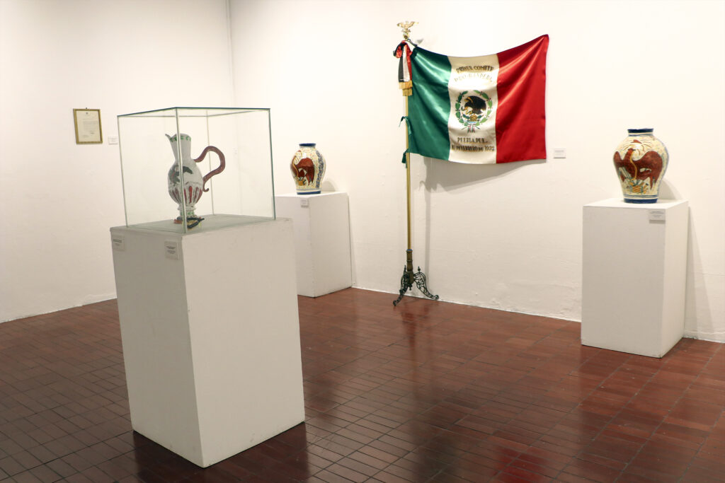 Inaugura Cultura exposición “Homenaje a la Bandera Nacional”