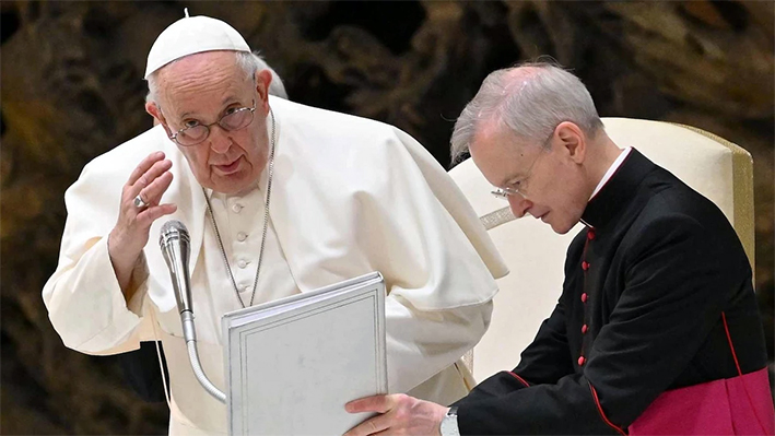 El Papa Francisco sufre fuerte resfriado