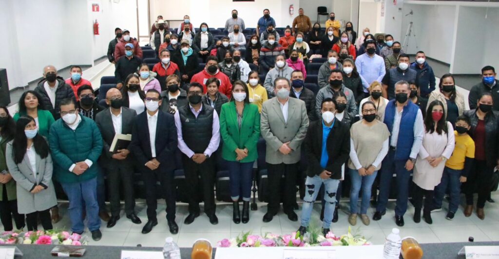 Capacitan a productores de Tejocote, en la UTH