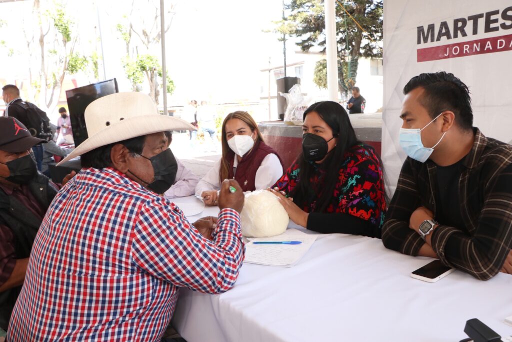 SDR refrenda acompañamiento a lecheros  * La dependencia mantendrá estrategias para comercialización