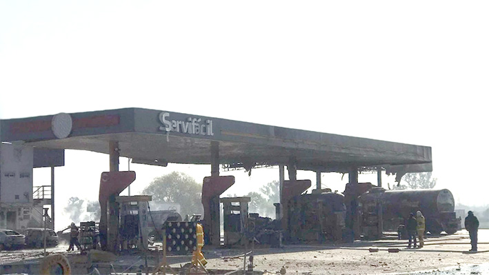 Explota pipa en gasolinera de Tula; hay 2 muertos y 4 heridos
