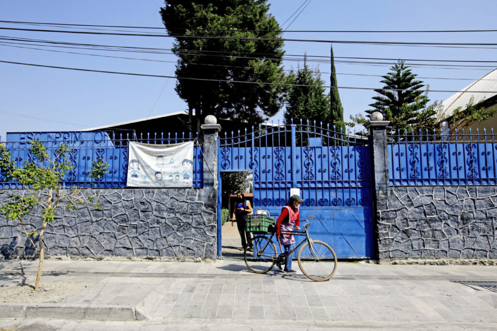 Saquearon la escuela Paz Montaño