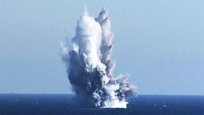 Norcorea prueba dron submarino que crea tsunami radiactivo