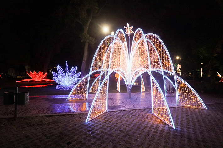 Gobernador y presidenta municipal encienden iluminación “Chula mi Cholula en primavera”