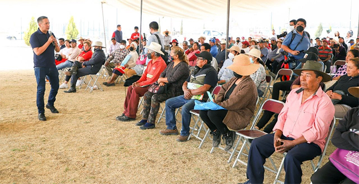 Entregó Mundo Tlatehui 30 toneladas de fertilizante en San Luis Tehuiloyocan