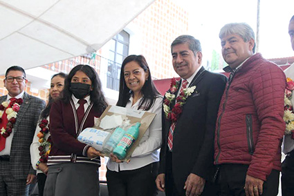 SEP entregó material de higiene a escuelas  * Las instituciones recibieron en total, 5 mil 991 litros de jabón líquido, 5 mil 991 litros cloro, 23 mil 964 toallas para manos y 154 mil 581 cubre-bocas