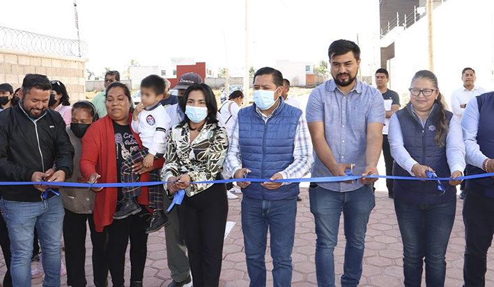 Filomeno Sarmiento Torres hizo la entrega de la calle San Juan Bautista  * Formará parte del circuito vial San Joaquín y calle Tlaxcala en la cabecera municipal