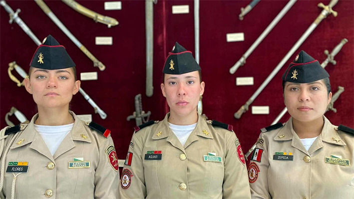 8M: mujeres militares sueñan con dirigir la SEDENA
