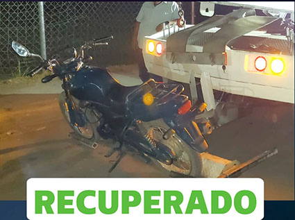 Recuperaron municipales motocicleta robada en Cocoyotla