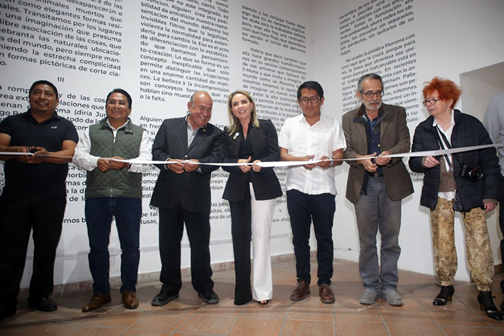 En museo Casa Caballero Águila, inaugura Paola Angon dos exposiciones internacionales